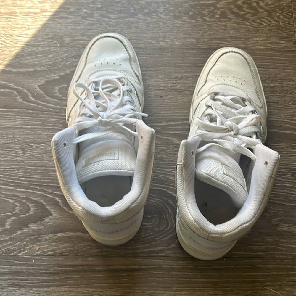 Men’s Reebok High Tops - Picture 2 of 8
